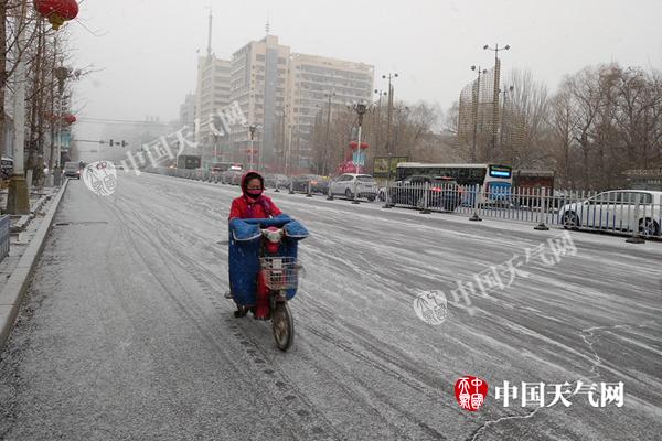 辽宁大范围降雪 大连等6市有8级大风
