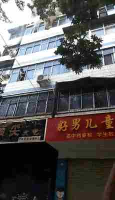 火灾5楼抛出儿女