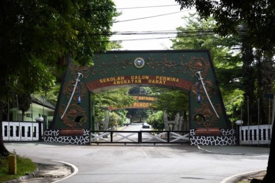 印尼一军校近1300人新冠阳性