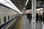 东京奥运主办城市通勤列车发生持刀袭击事件
