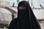 塔利班要求妇女在阿富汗私立大学上学必须戴面纱