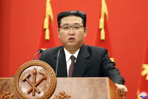 间谍机构称金正恩瘦了20公斤 没有使用替身