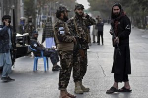 伊斯兰国袭击喀布尔军事医院造成19人死亡50人受伤