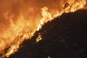 气候变化是美国西部火灾的主要原因