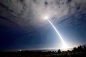 美国因俄罗斯核紧张局势取消洲际弹道导弹试验