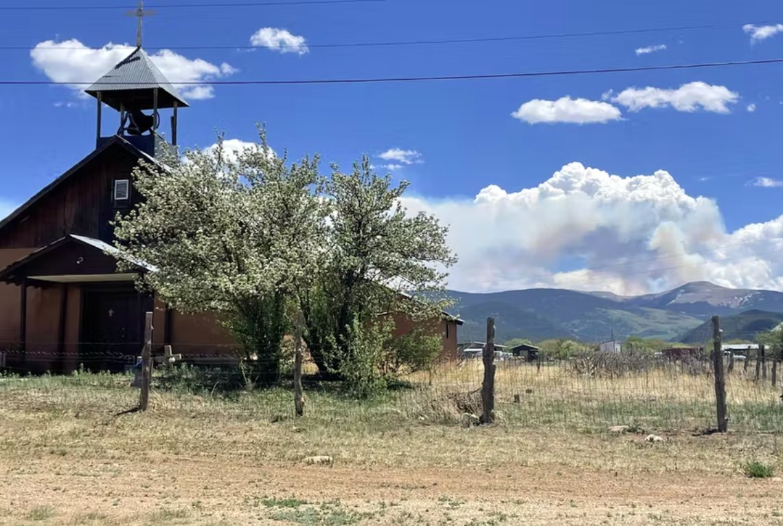 美国在新墨西哥州灾难后禁止野外用火