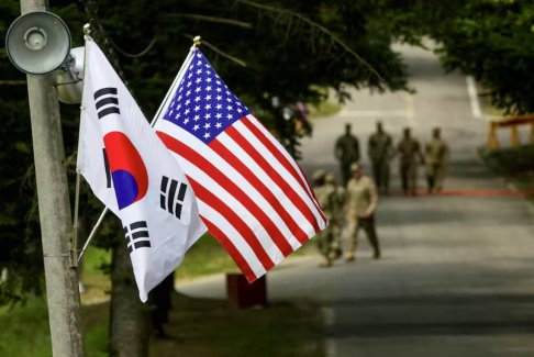 韩国与美国在朝鲜强烈反对下开始军事演习