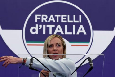 意大利总理梅洛尼赞扬伊朗妇女的“英勇起义”