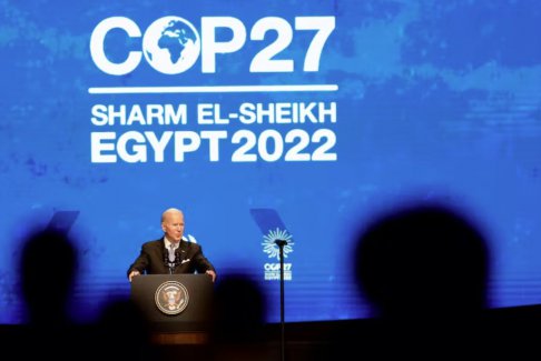 美国总统拜登在COP27演讲期间发生抗议