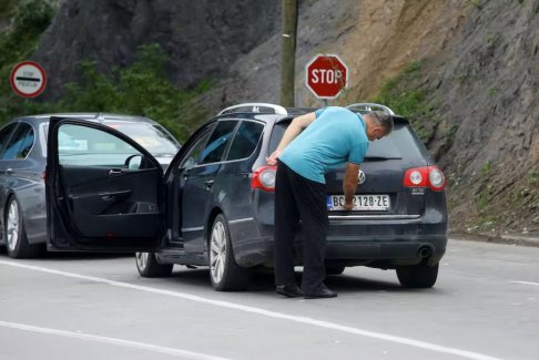 科索沃与塞尔维亚达成协议 结束汽车牌照的危险争端