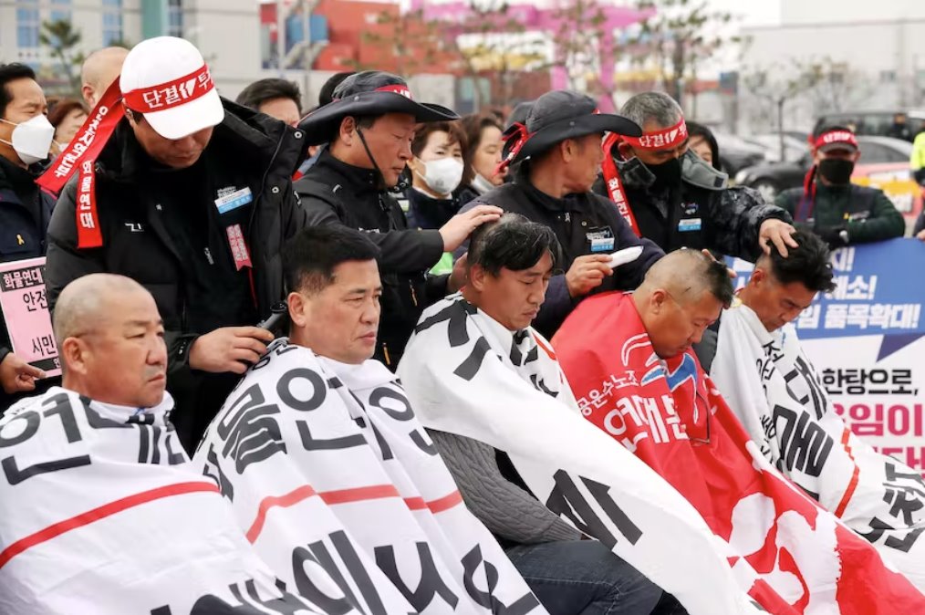 韩国总统尹锡烈准备在卡车司机罢工中扩大复工令