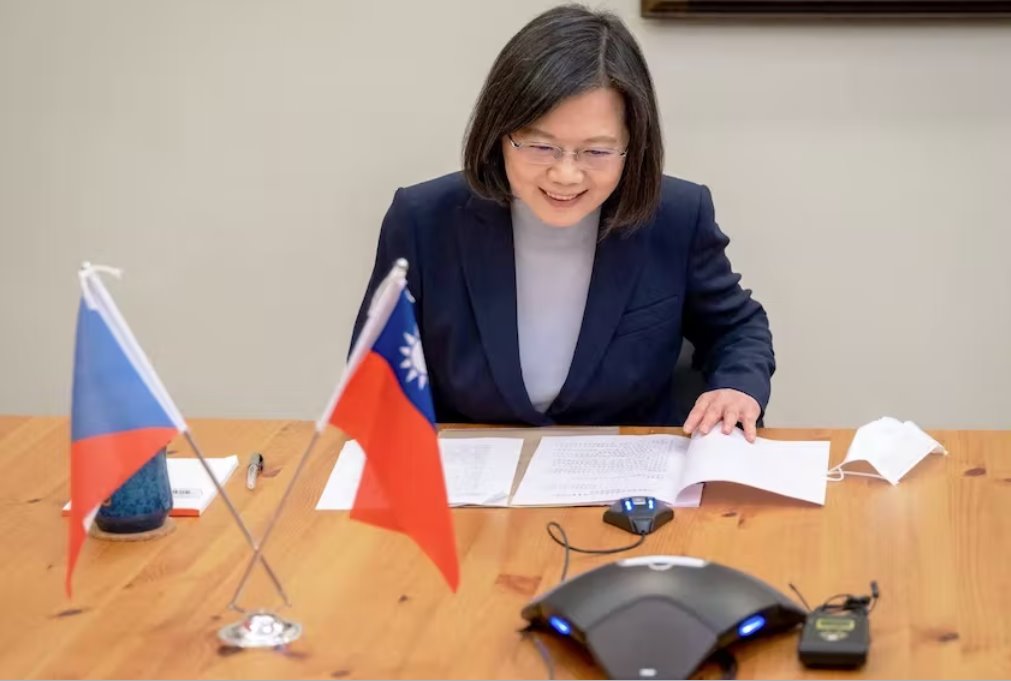 中国谴责捷克当选总统和蔡英文通电话