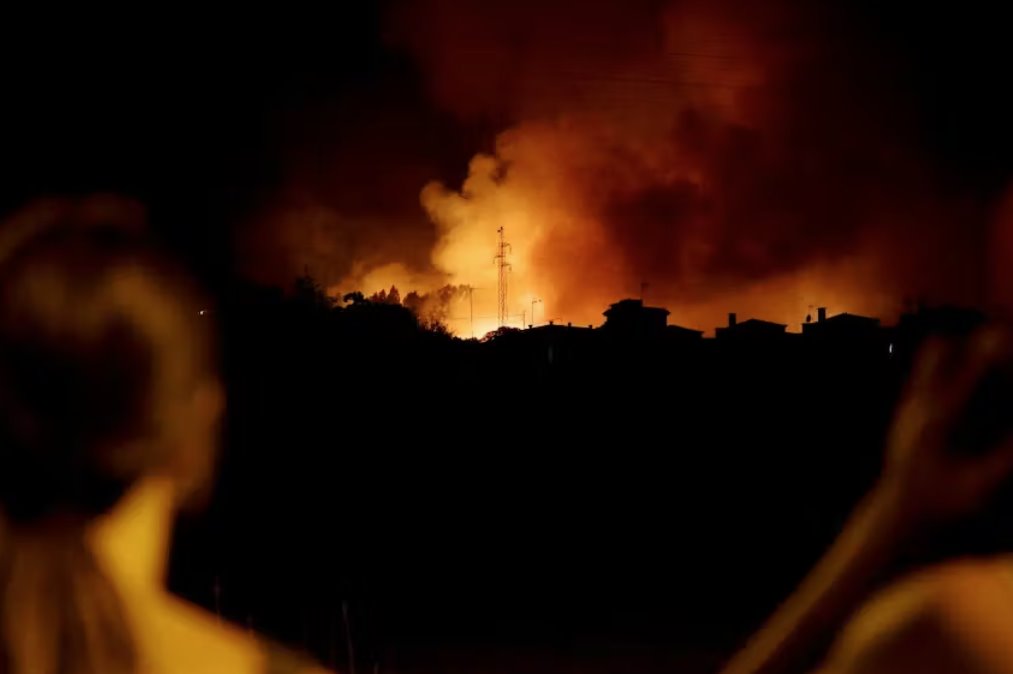 希腊大火中发现18具烧焦尸体