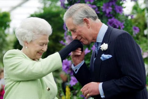 查尔斯国王悄悄纪念已故母亲伊丽莎白女王的去世