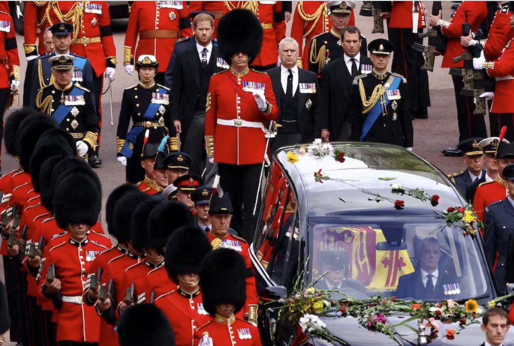 哈里王子在女王逝世周年纪念日返回英国
