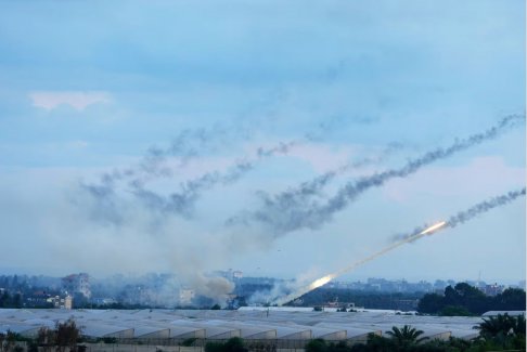 特拉维夫附近加沙周围响起火箭弹袭击警报