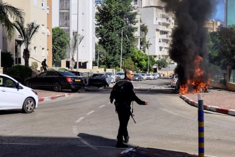 以色列和巴勒斯坦人在加沙地带发生冲突