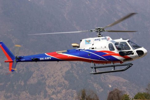 尼泊尔马南航空直升机坠毁飞行员受伤