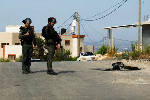 以色列军队在约旦河西岸冲突中杀死四名巴勒斯坦人