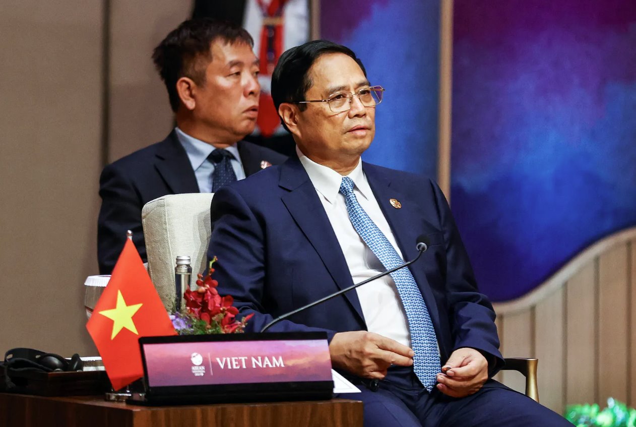 越南总理范明正出席2023年9月5日在印度尼西亚雅加达举行的第43届东南亚国家联盟(ASEAN)峰会务虚会。