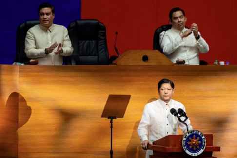 菲律宾考虑修改宪法以放松经济限制
