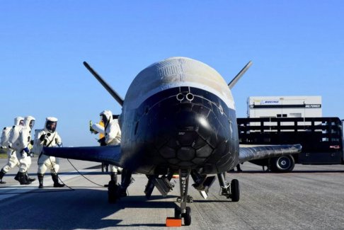美军秘密太空飞机发射升空 可能执行更高轨道任务
