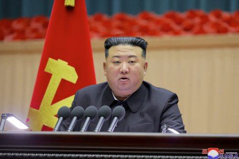 朝鲜金正恩命令军队加快战争准备