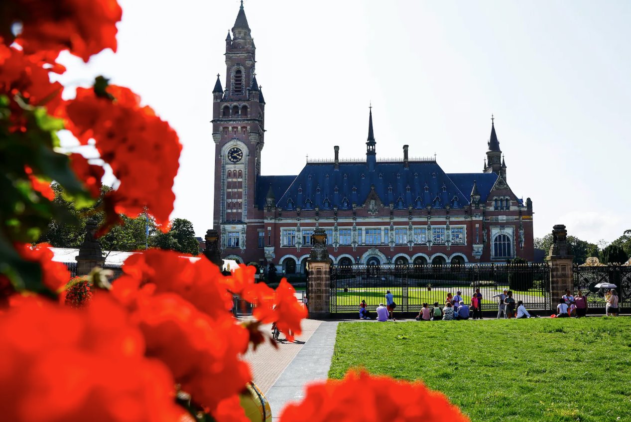 2023年8月22日，荷兰海牙国际法院(ICJ)的全景。