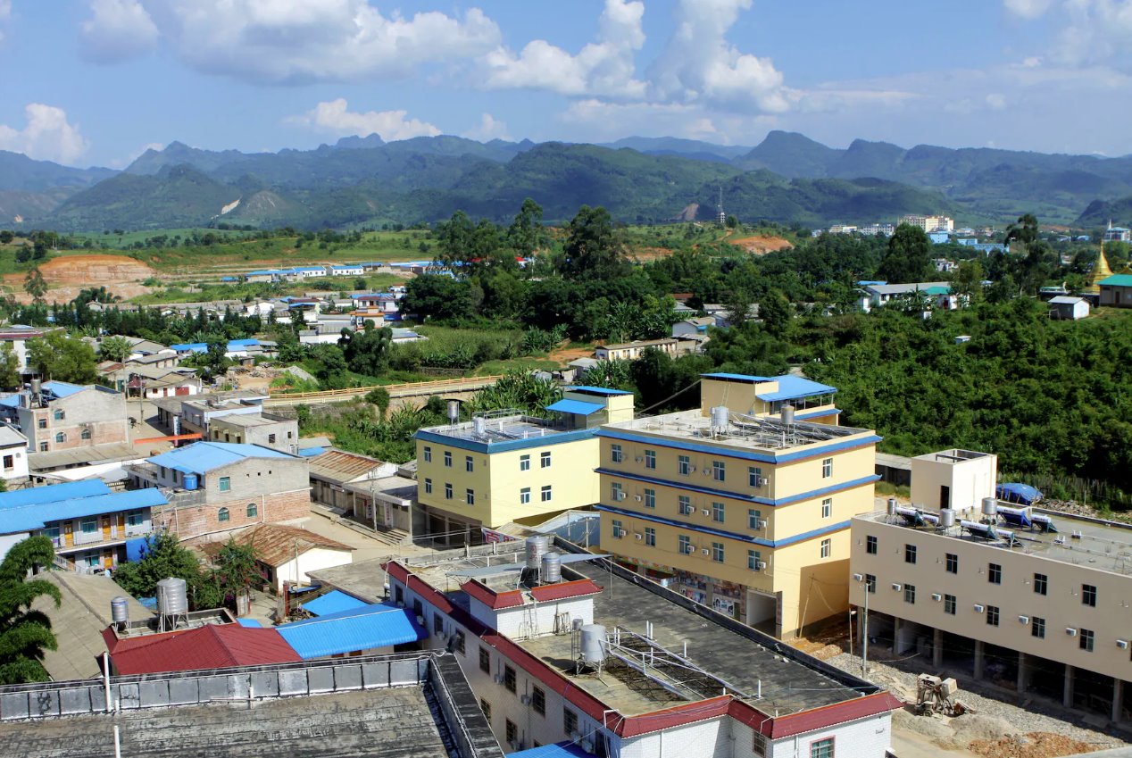 2009年9月8日，缅甸果敢地区首府老凯市全景。