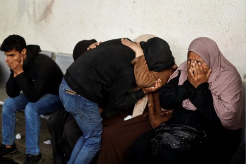以色列不顾停火呼吁在加沙南部袭击拉法