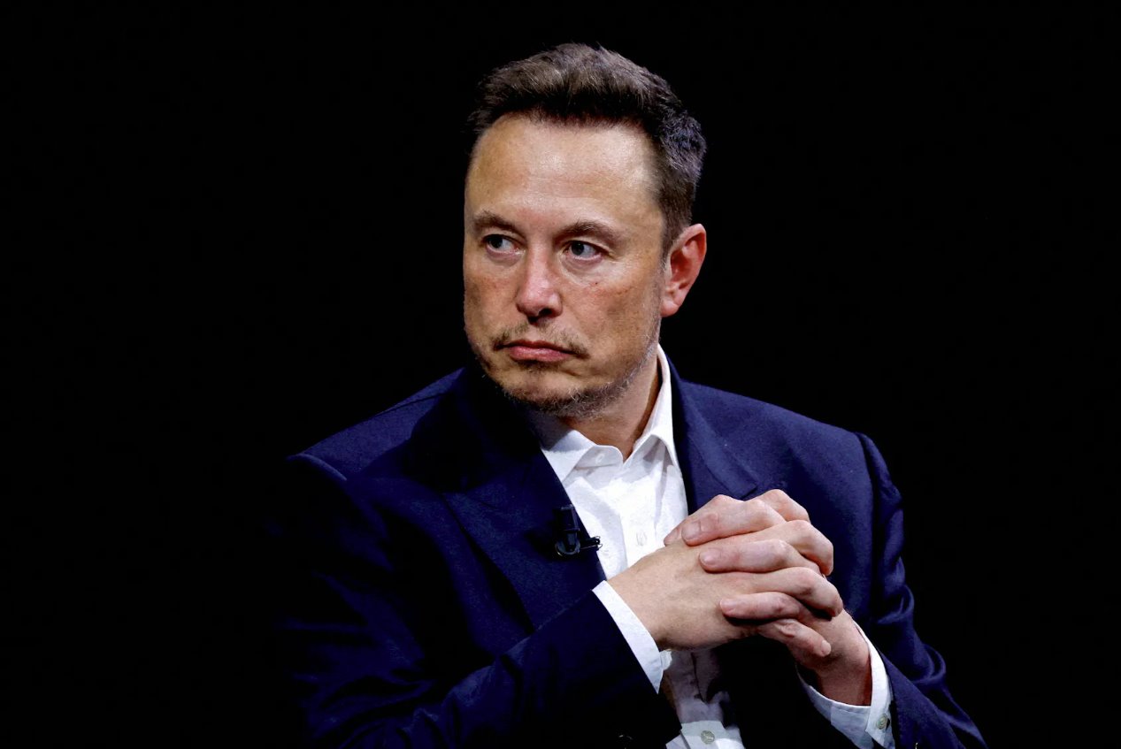 SpaceX和Tesla首席执行官、X（前身为Twitter）所有者埃隆·马斯克(ElonMusk)出席2023年6月16日在法国巴黎凡尔赛门展览中心举行的致力于创新和初创企业的VivaTechnology会议