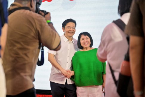 新加坡20年来首位新领导人上任