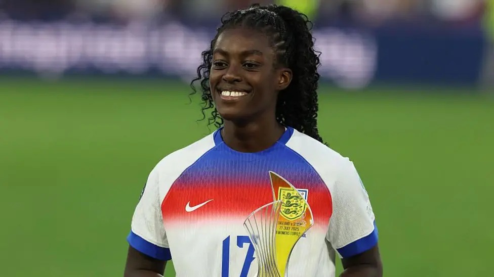 米歇尔·阿杰曼(MichelleAgyemang)荣获锦标赛最佳年轻球员奖