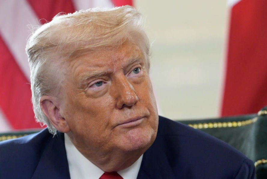 特朗普在坦伯利高尔夫度假村与英国首相举行会谈时发出了这一威胁